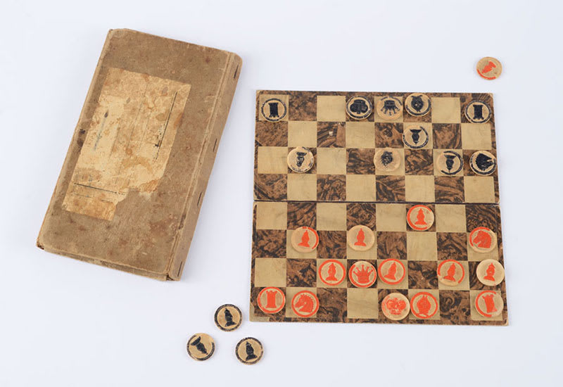 Chess set that Chaya Stecolchic received from Leone Goldstein on their liberation from the Mogilev ghetto, Transnistria