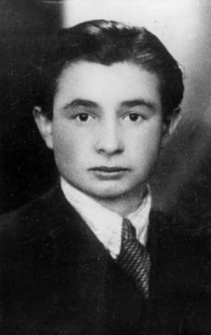 Oswald Rufeisen, member of the "Akiva" youth group, 1939