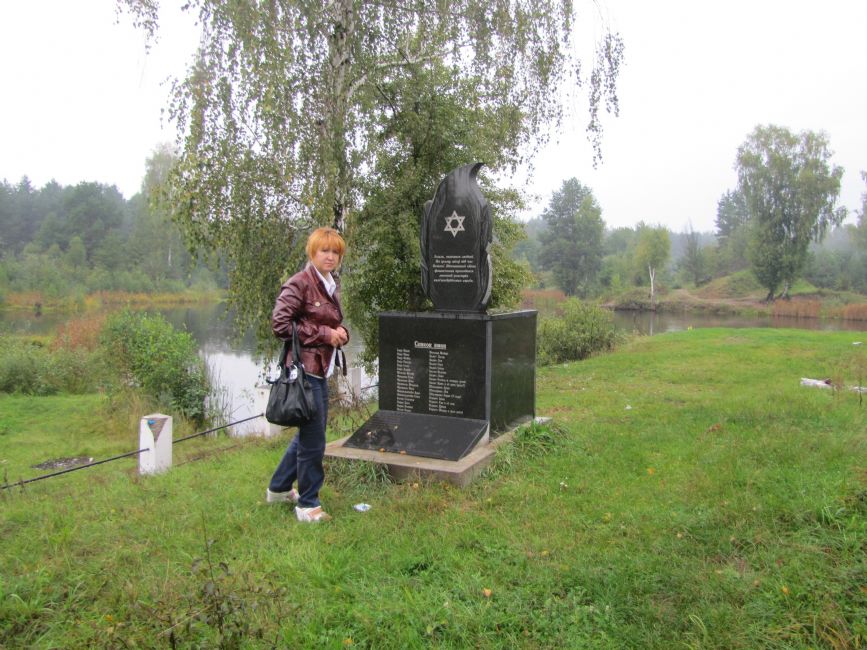 Alla Tkachenko, Kamenny Brod. Photographer: 	Mikhail Tyaglyy, 2012.