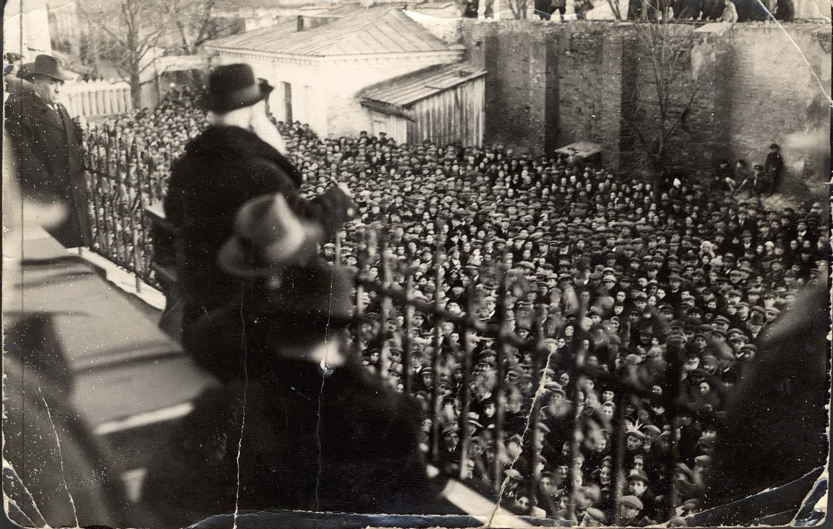 July 1933: rally in the courtyard of the Great Synagogue in Grodno protesting the Nazi takeover in Germany