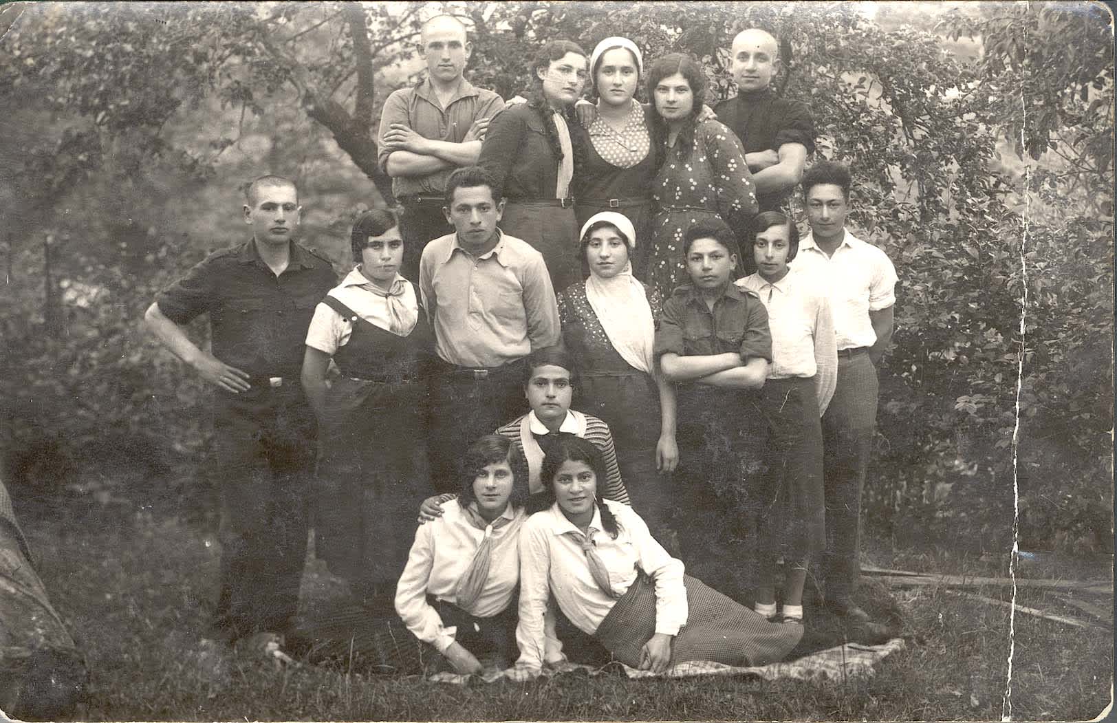 Students of the Hebrew school in Semeliškės, 1933