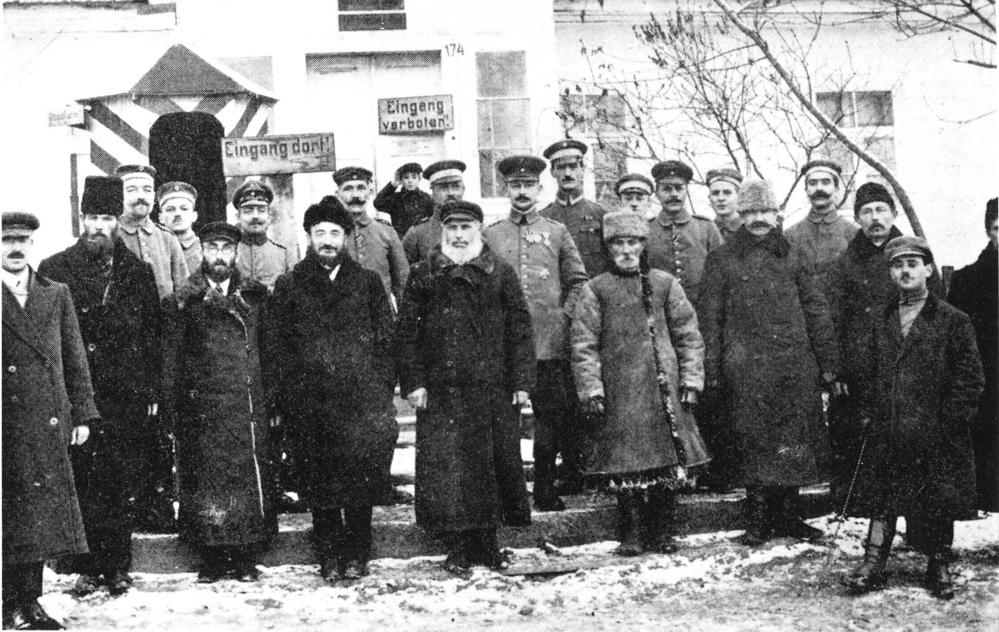 Members of  the Horochów town council under German occupation during World War I