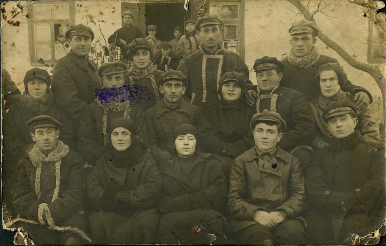 Members of the Jewish drama circle in Buki