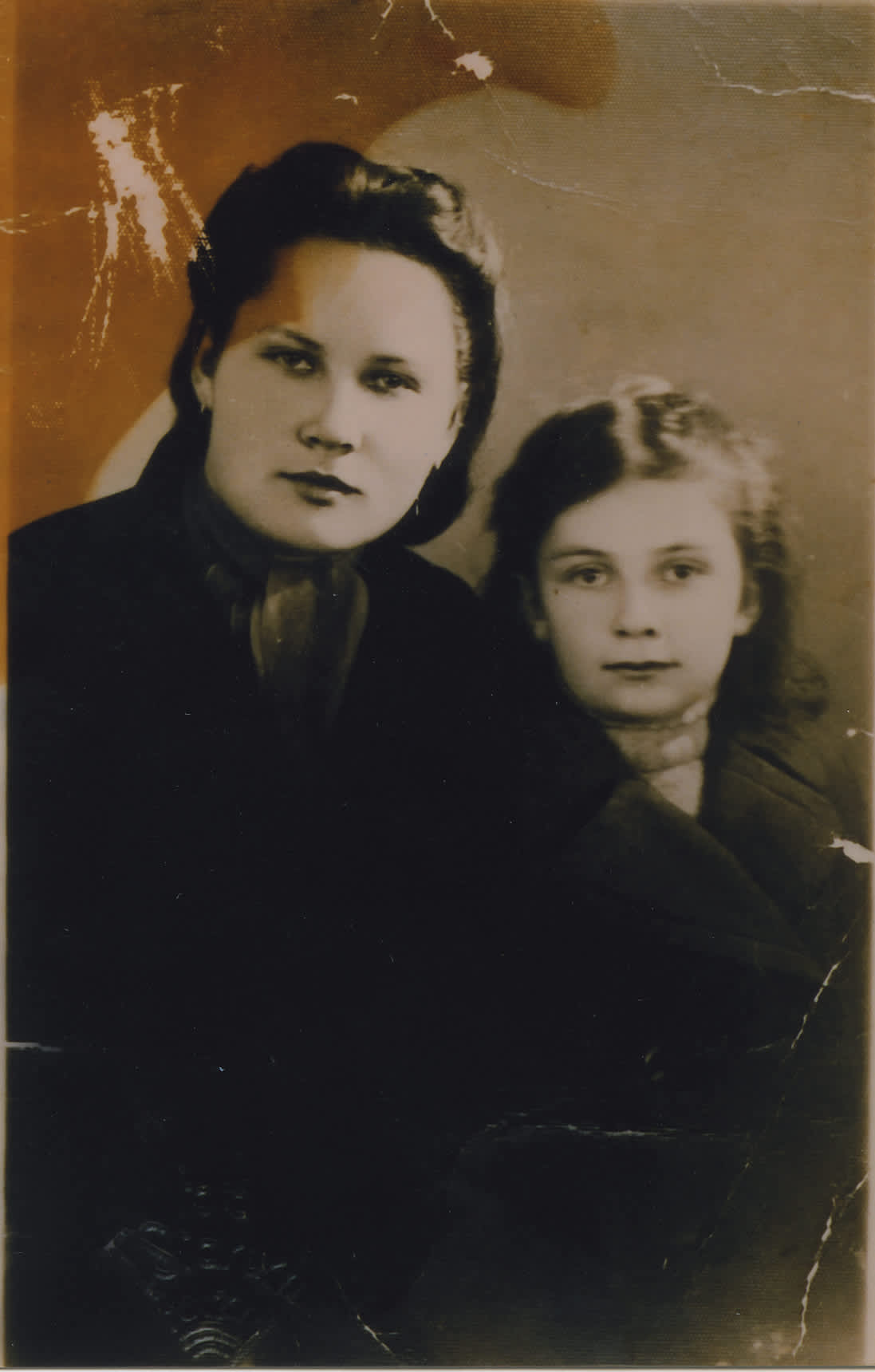 Czeslawa Strag with Maria Damaszek, 1940's