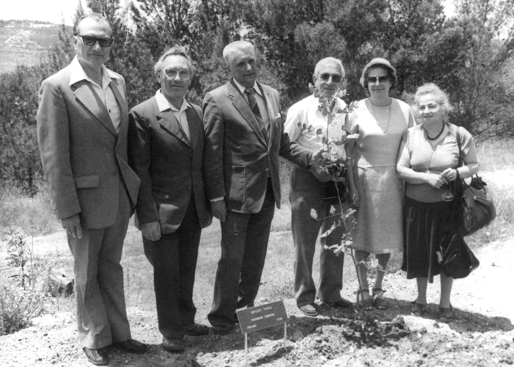 Planting Ceremony in honour of Kazimierz Debnicki
