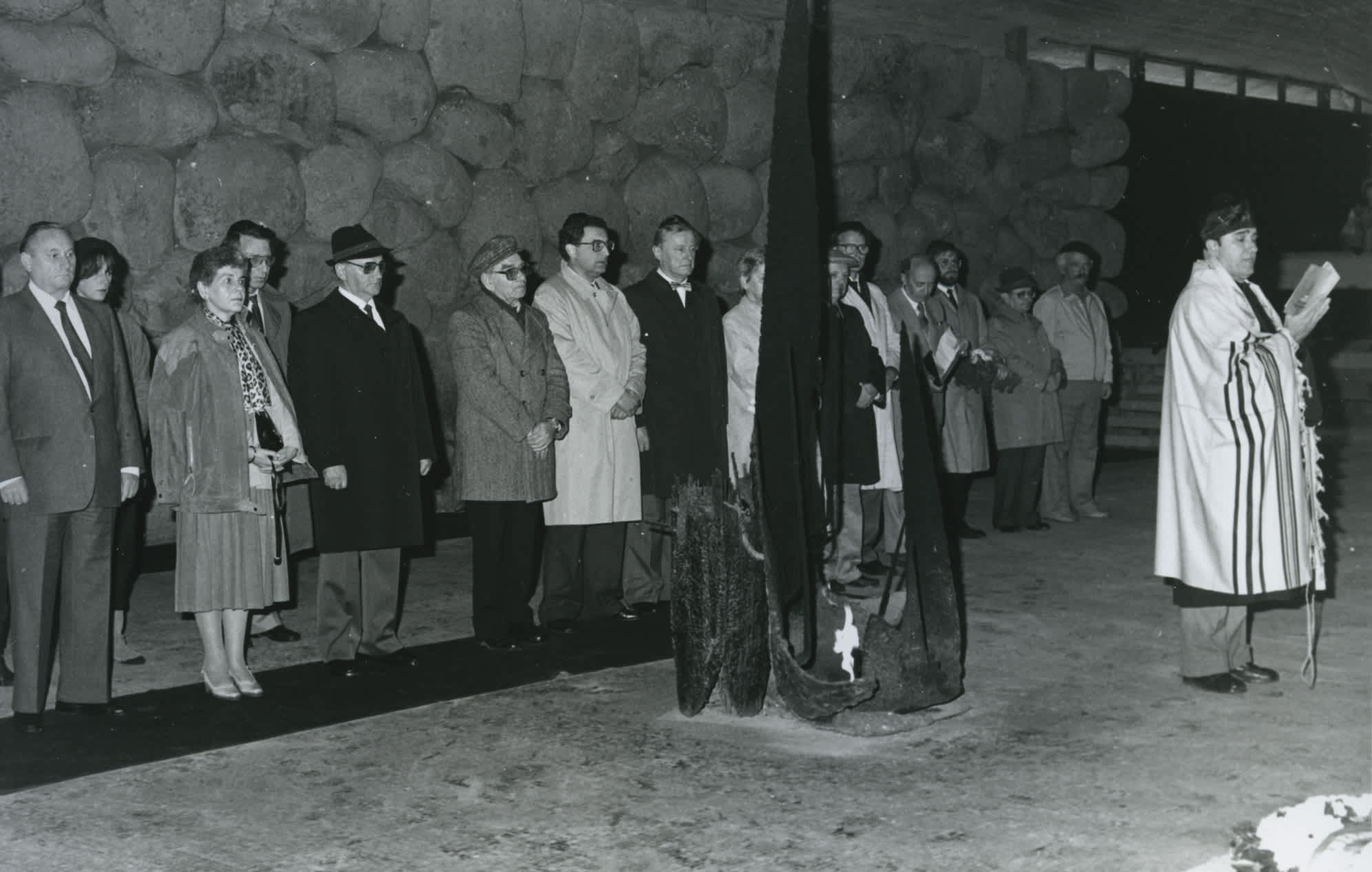 Ceremony in Honor of Bartholomaeus Schink in the Hall of Remembrance. Yad Vashem, 13.03.1984
