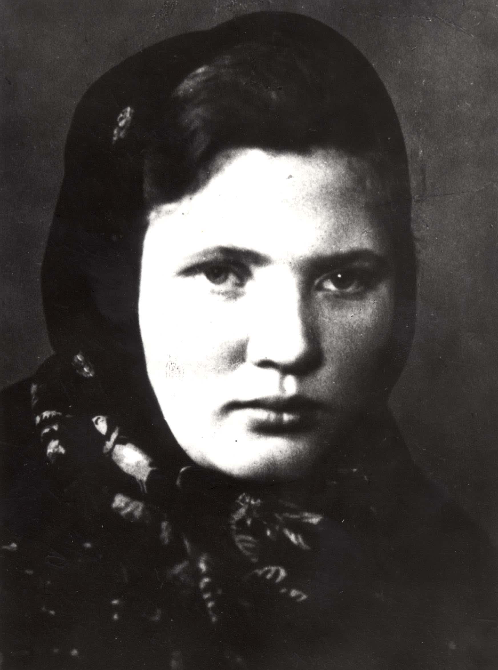 Rescuer Nina Bogorad (Subbotenko)