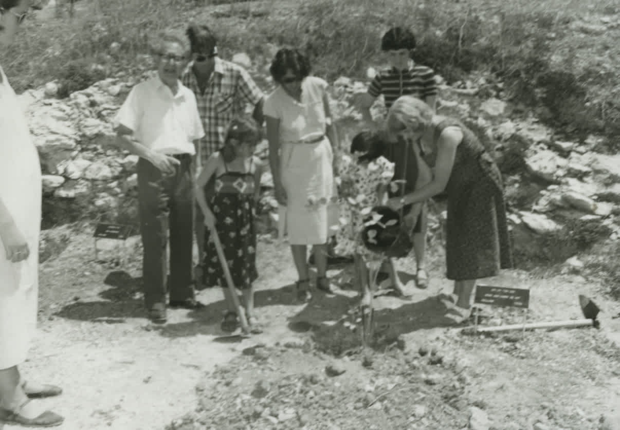 Tree Planting Ceremony in Honor of Henk and Carrie de Wit. Yad Vashem. 25.08.1981