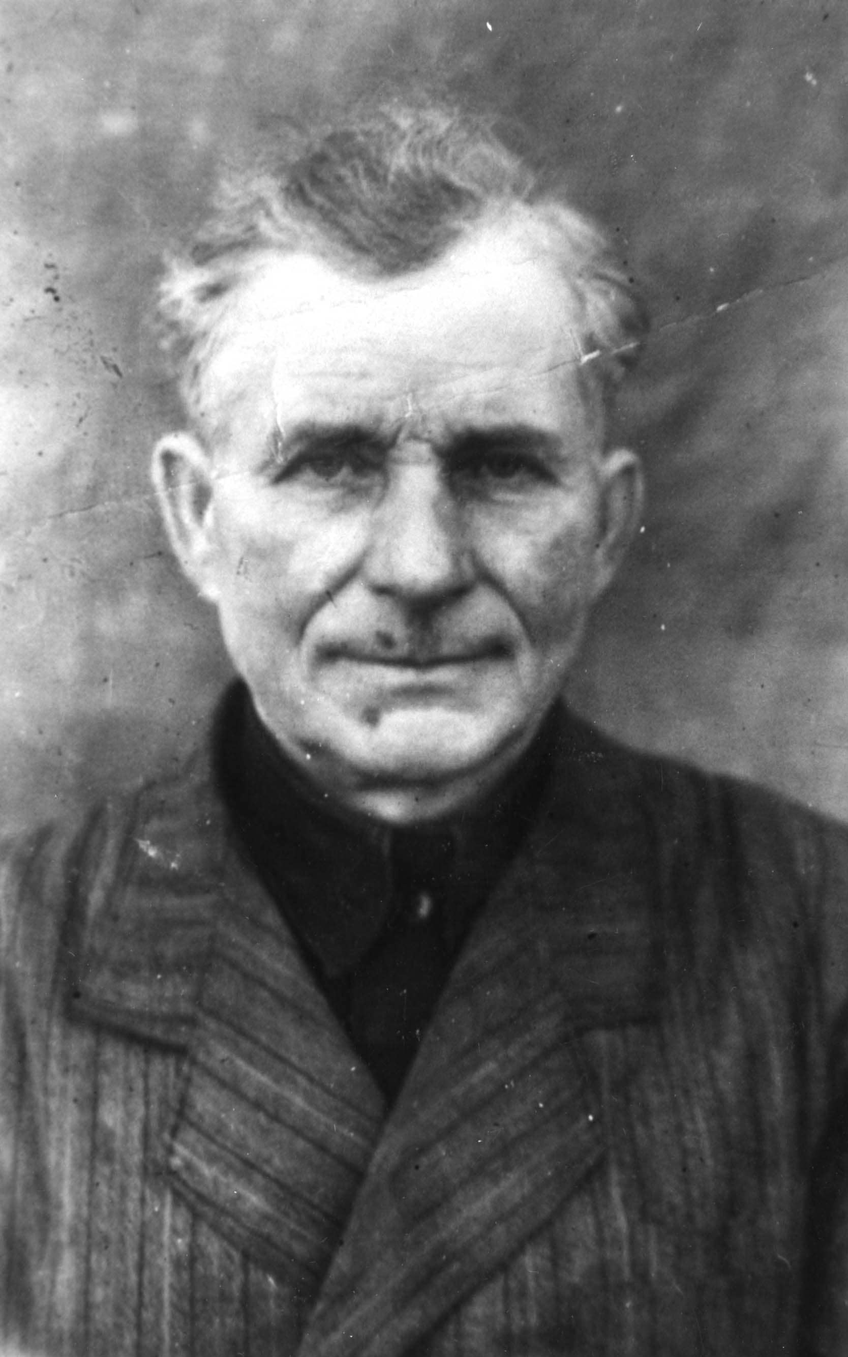 Rescuer Piotr Kosoburov