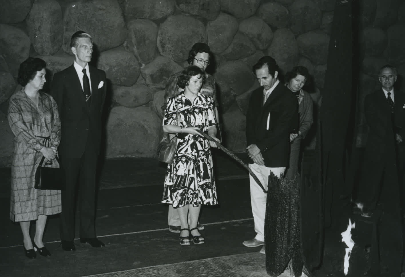 Ceremony in Honor of Karoly and Hendrika Kezer in the Hall of Remembrance. Yad Vashem, 27.02.1977
