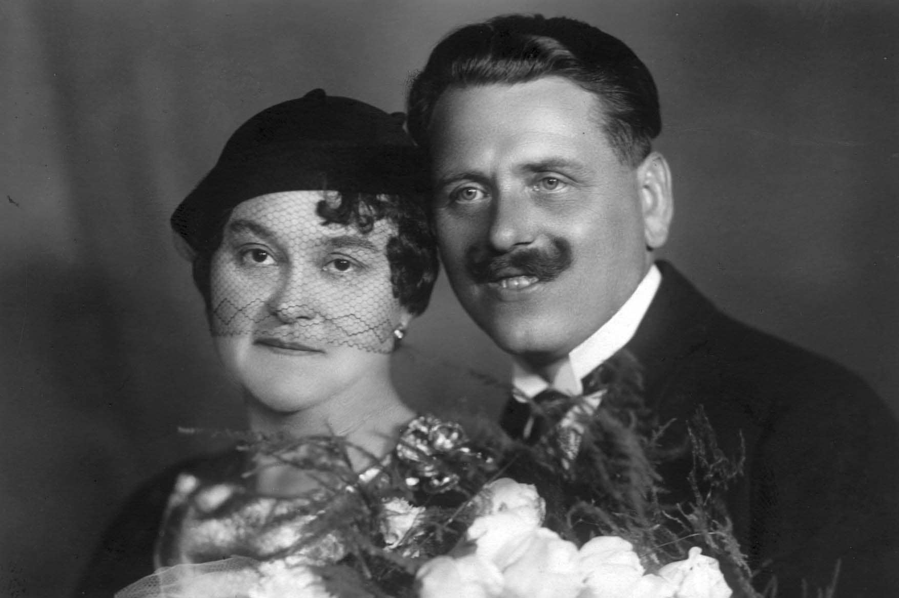 Rescuers Anna and Frantisek Sperling, November 1934