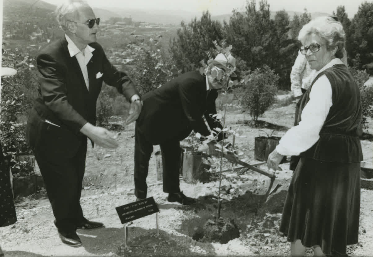 Tree Planting Ceremony in Honor of Jan and Maria Peters. Yad Vashem. 13.09.1981