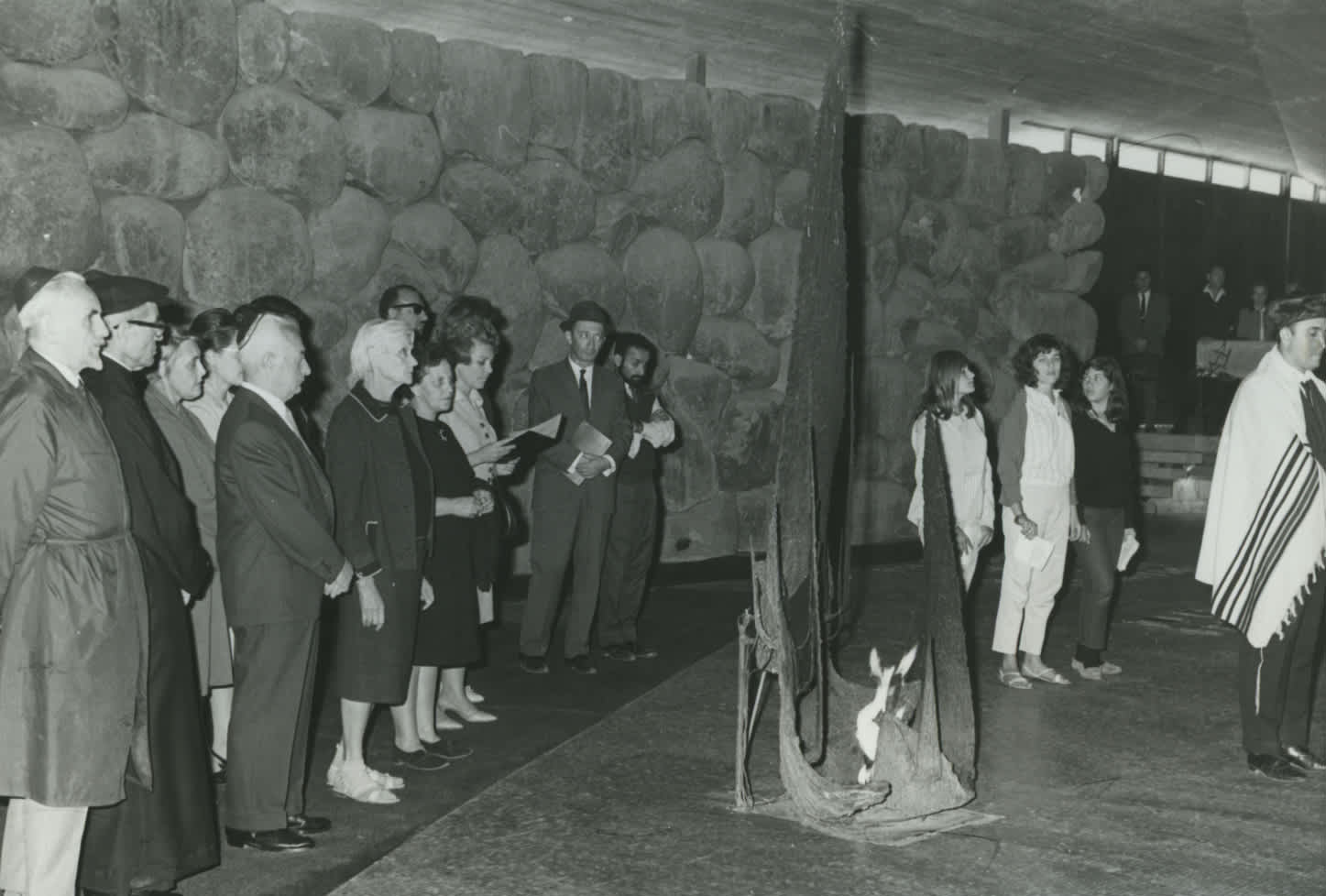 Ceremony in Honor of Bronislawa Plaskacz in the Hall of Remembrance. Yad Vashem, 14.12.1989