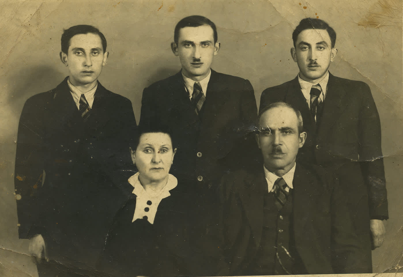 The rescued family: Abraham, Fanny, Isidore, Zacharia and Morris Glucksman