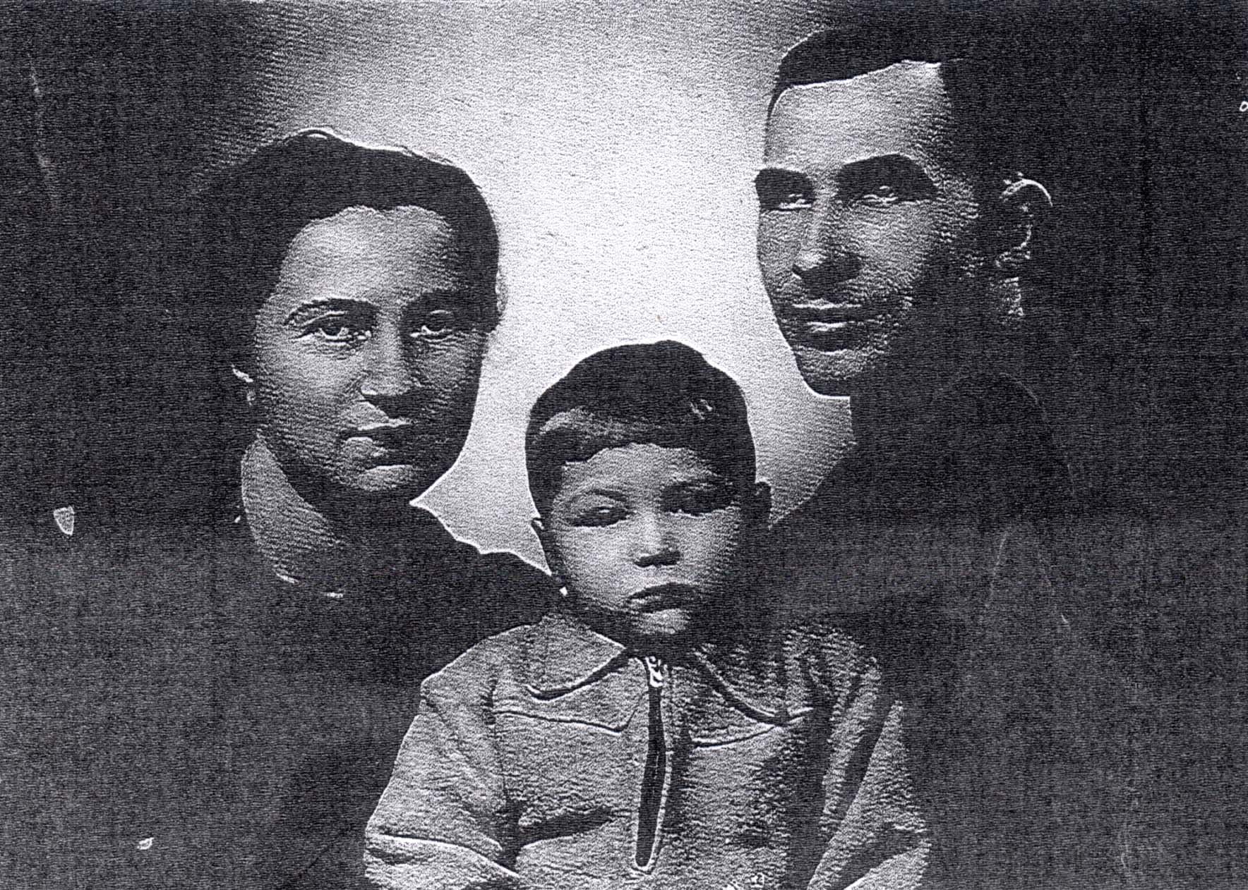 Rescuer Ivan Lavrenov, his wife, rescued Etta Lavrenova (Fonareva) and their son, 1948