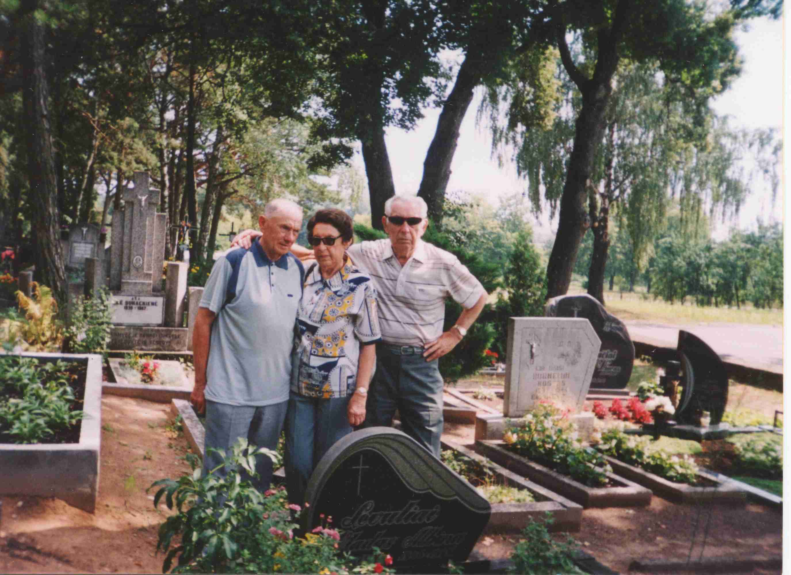 Fulgentas with rescued Liza Kurlandchik and her brother Yehuda