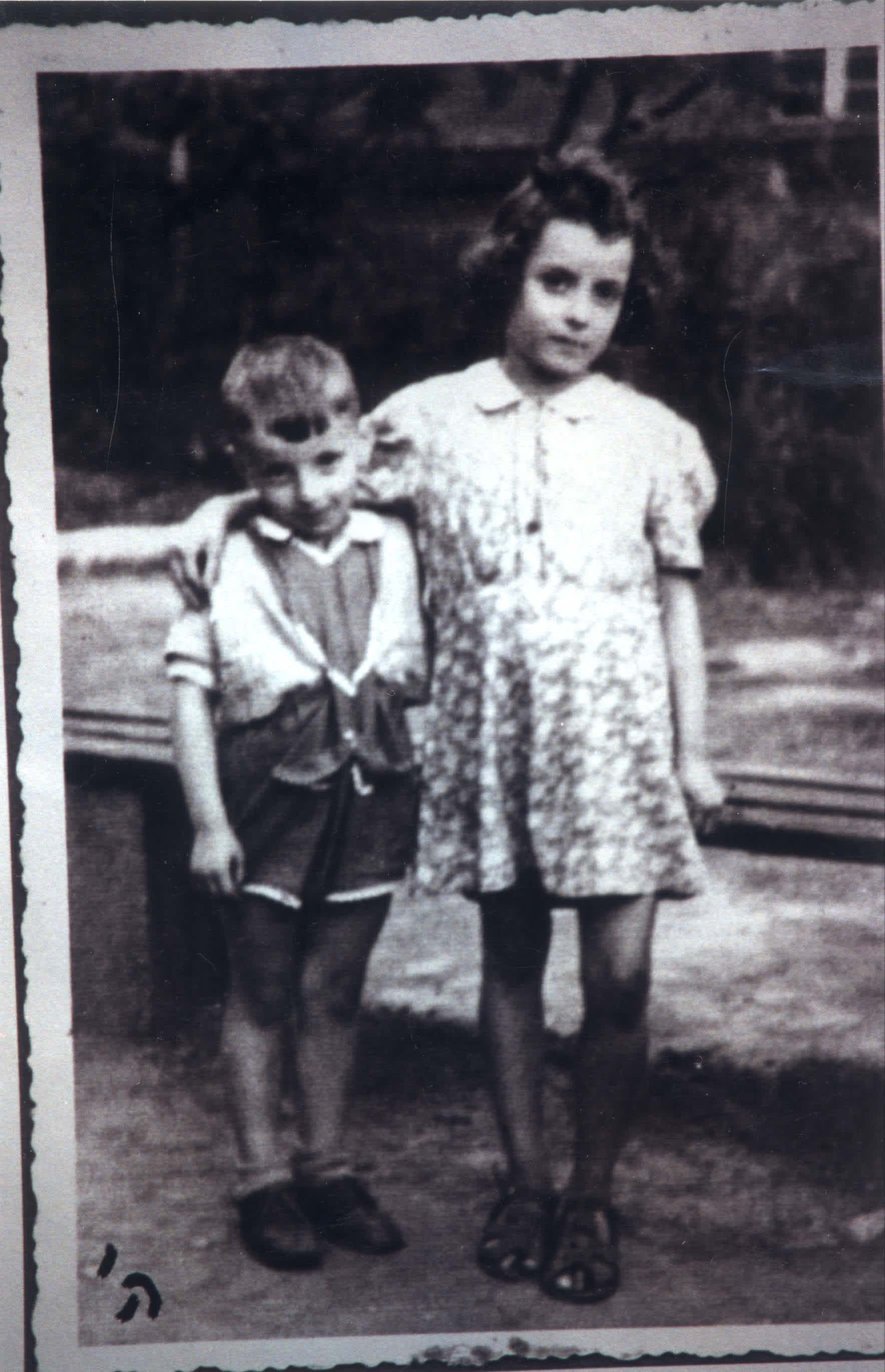 Survivors Ewa and Marian Klarfeld, 1946