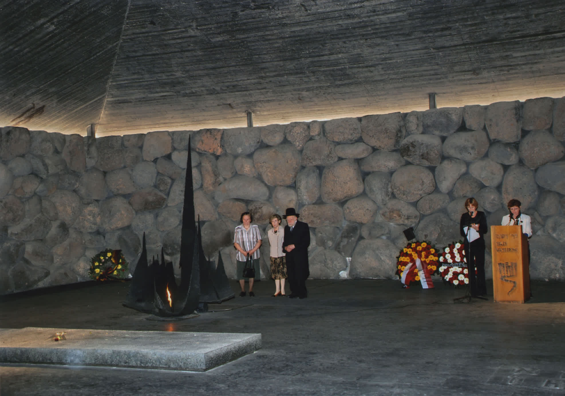 Ceremony in Honor of Stanislaw and Jadwiga Szulc in the Hall of Remembrance. Yad Vashem, 04.11.2007