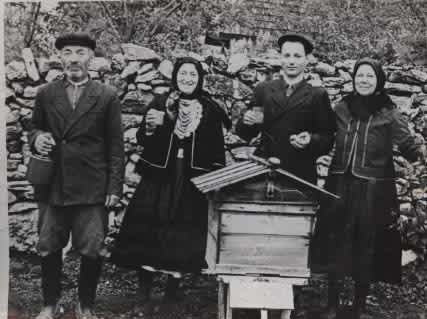 PHOT BACK, Semeon and Yevdokia Myskouski