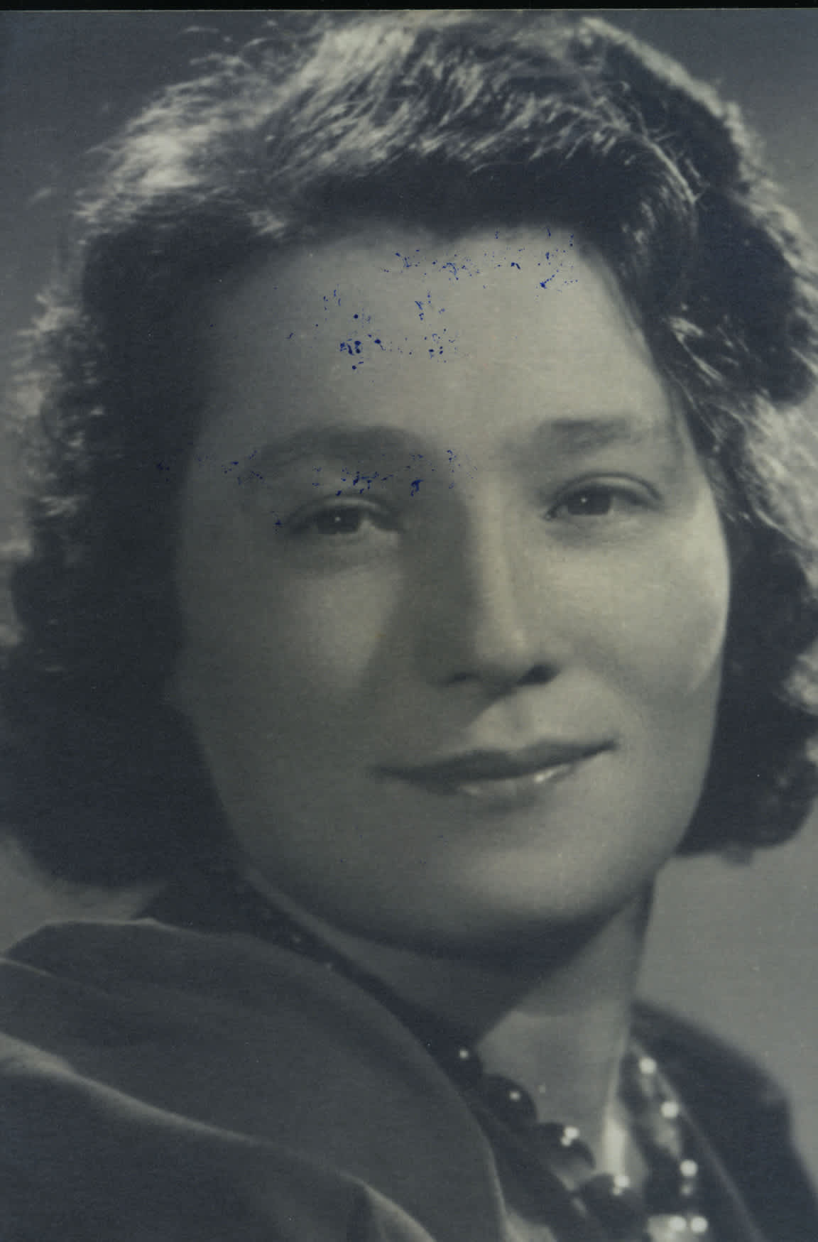 Germaine Ehrenkranz (perished), mother of the rescued. 1941