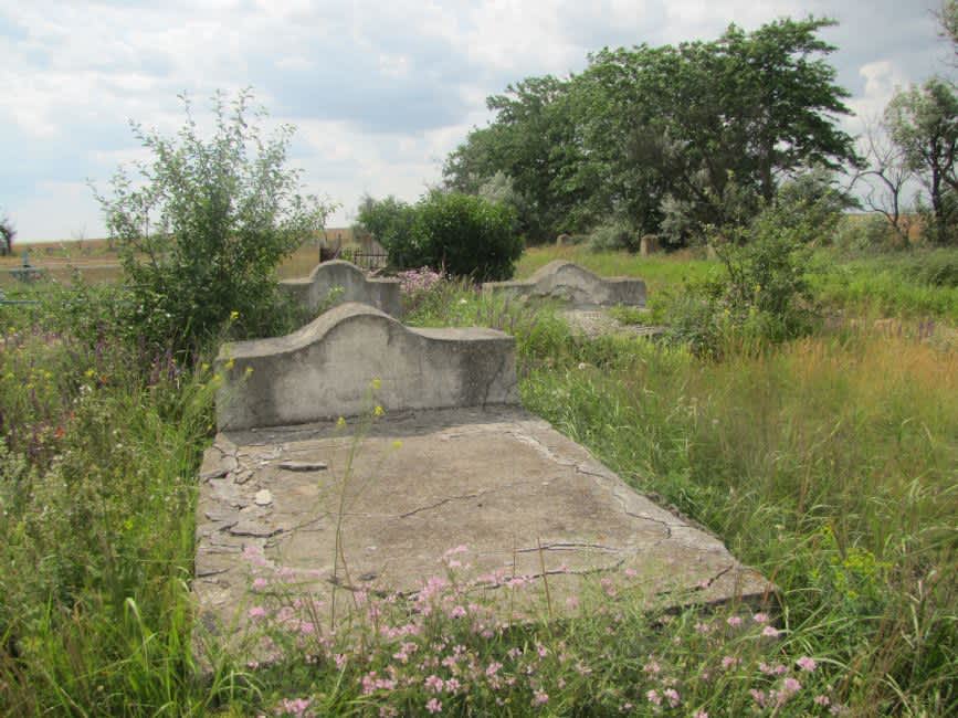 Jewish cemetery in Oktyabrskoye (former Yudendorf). Photographer: 	Mikhail Tyaglyy, 2011.