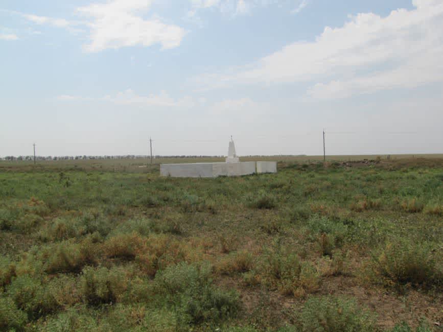 Site marked by an obelisk, where Kary Jews were shot. Photographer: 	Mikhail Tyaglyy, 2010.