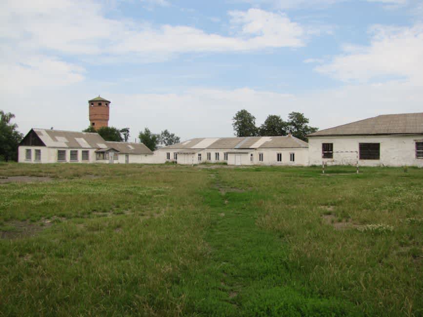 School where the Jews of Skvira were collected before being shot. Photographer: 	Mikhail Tyaglyy, 2018.