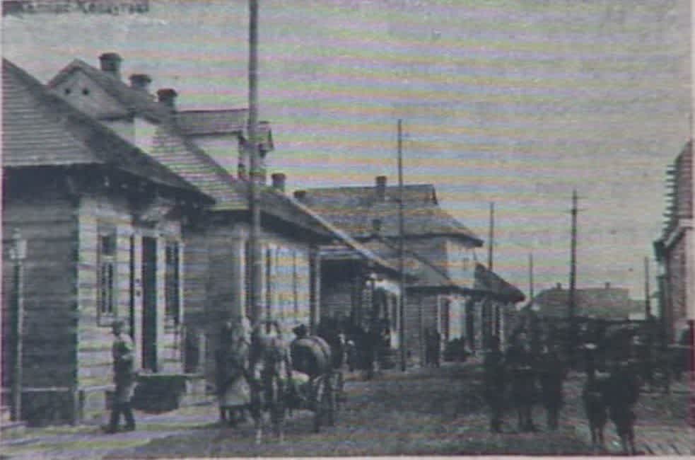 Kowalska Street in Kamien Koszyrski between the wars. Photograph from the interview with Dov Vaisman, YVA O.3/11471