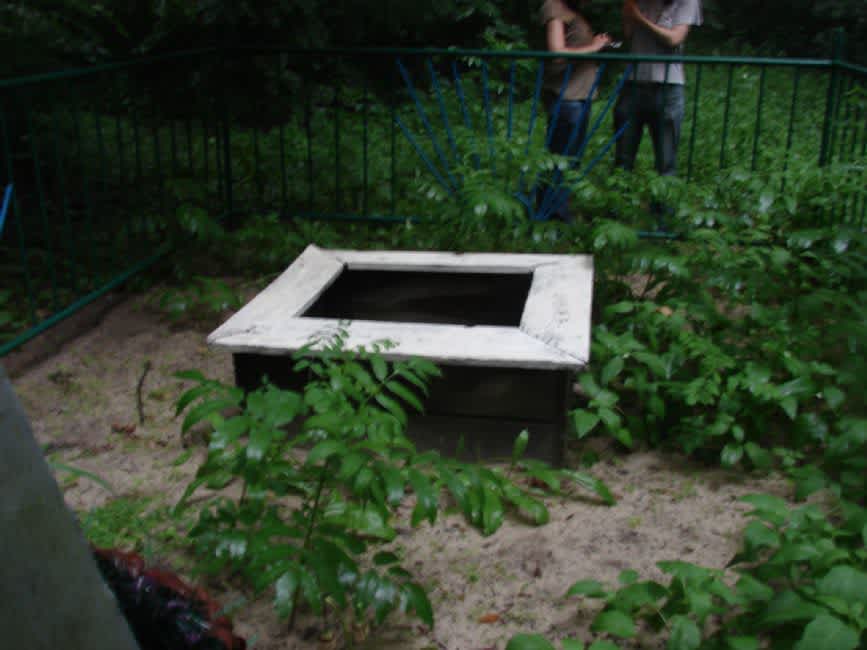 Well into which the bodies of the murdered Jews from Lysyanka were thrown