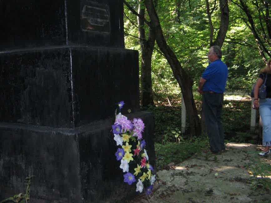 Herb Bixhorn at the monument